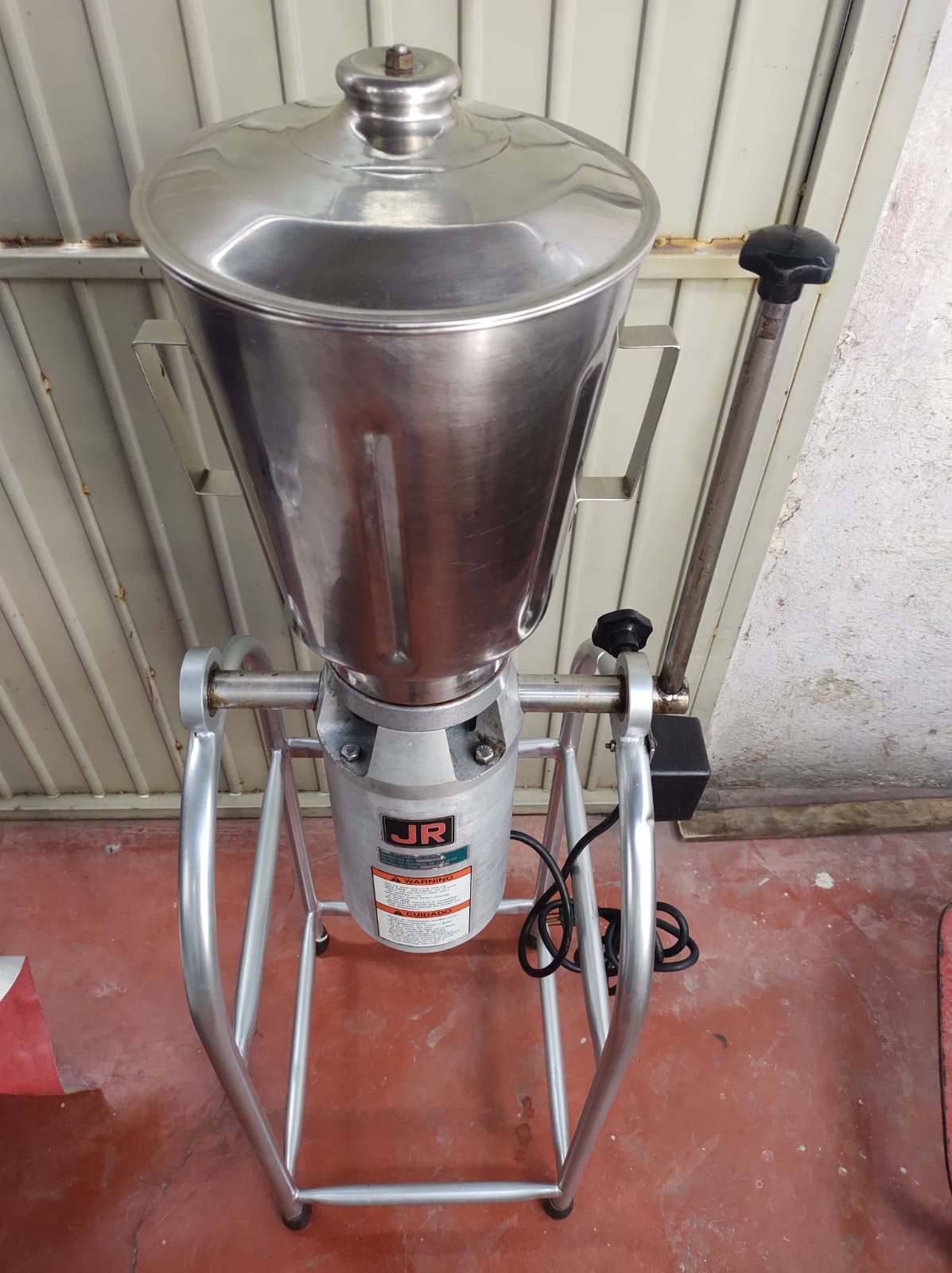 Licuadora Industrial Torrey LM-12 De Volteo Capacidad de 12 Litros –  Direyco Refrigeracion